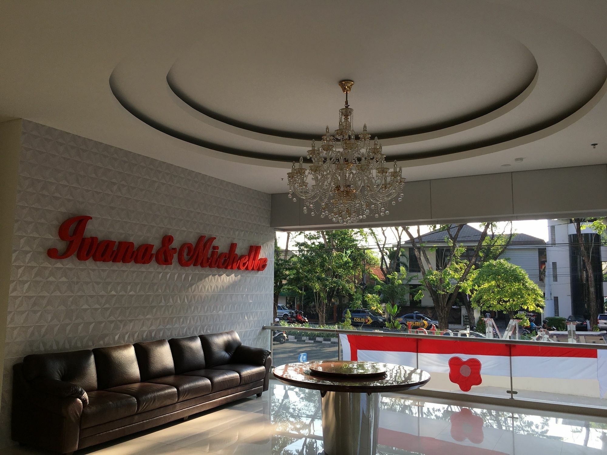 I&M Hotel Surabaya Exterior photo